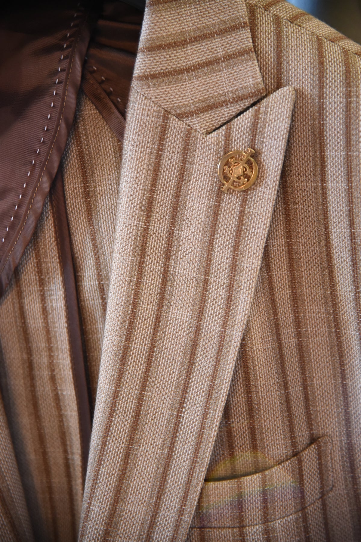 Armstrong: Cream/Tan Blazer