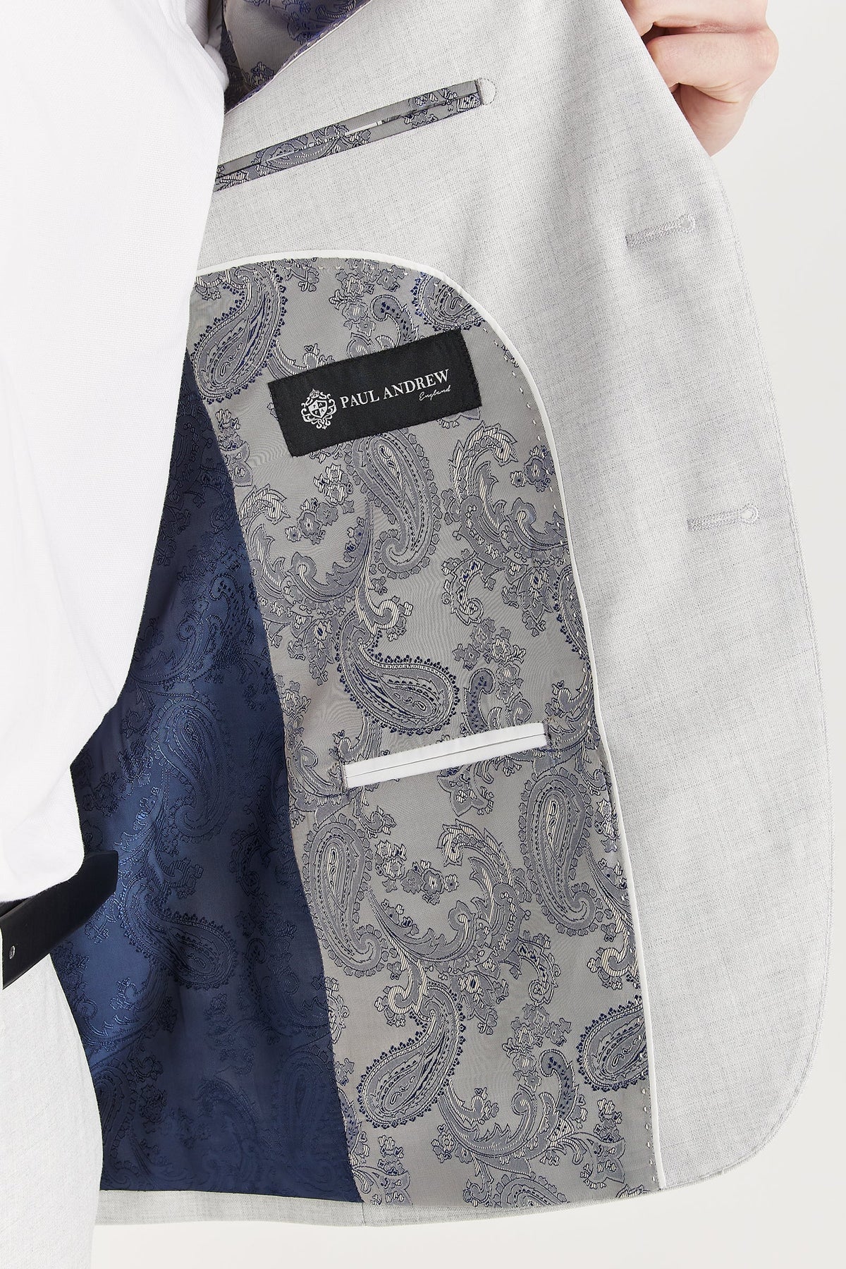 Hugo: Contrasting 3-Pc Suit