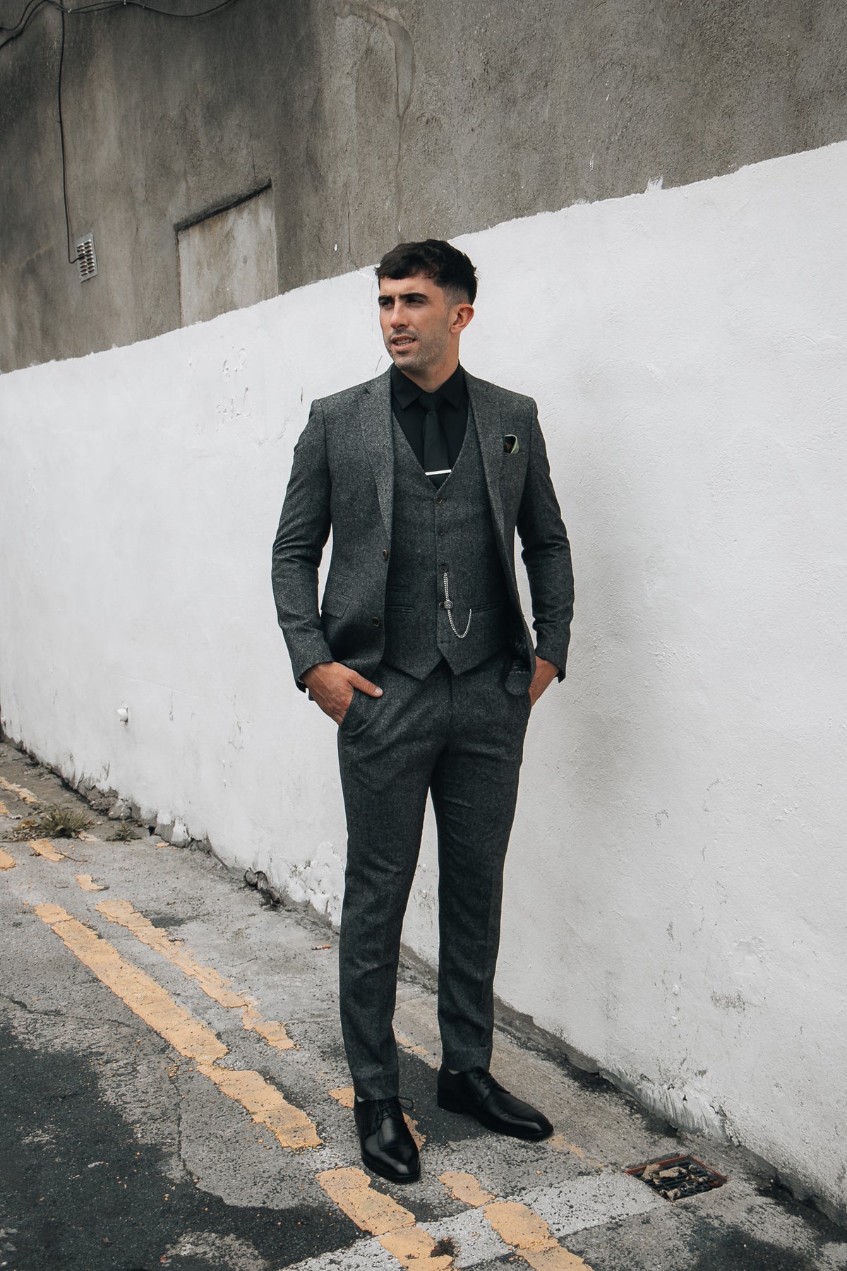 Stoker: Charcoal Tweed 3-Pc Suit