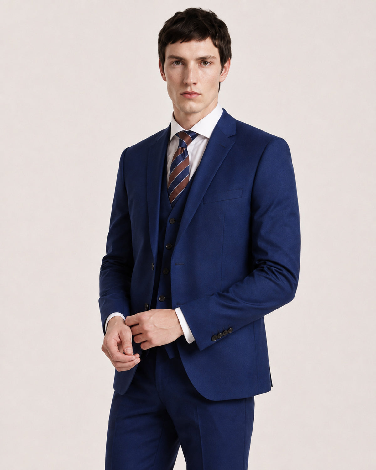 Swift: Plain Navy 3-Pc Suit